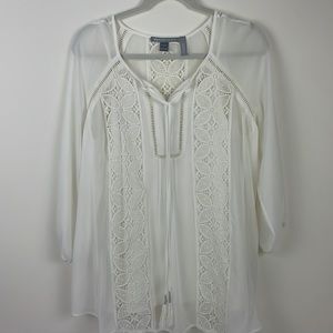 Daniel rainn lace and chiffon maternity top size M.